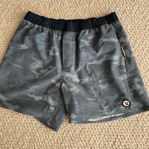 vuori men’s shorts